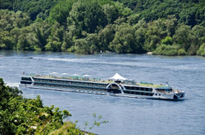 Crossgates Hotelship 4 Star Frankfurt